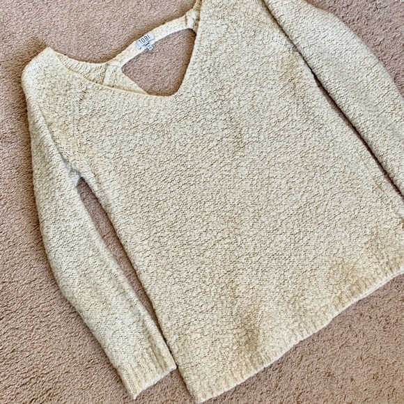 Tobi Open Back Sweater - Picture 6 of 8